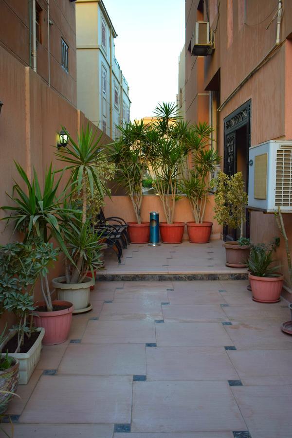 Travelholic Hostel Cairo Exterior photo